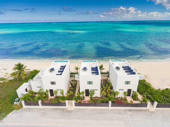 Dream Villa: 3 Bedroom - Image 1